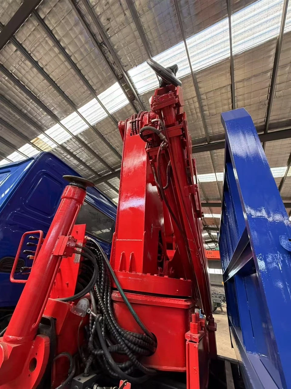 HOWO Truck Mounted Crane